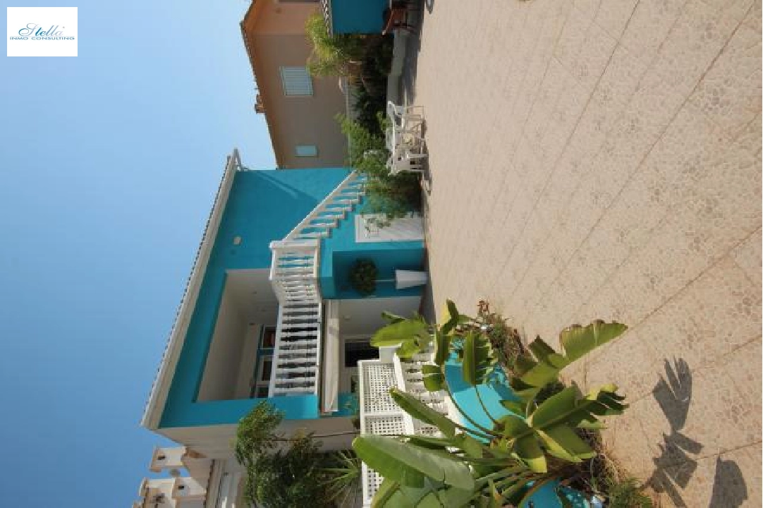 пляж дом in Oliva(Oliva) на продажу, жилая площадь 220 м², год постройки 1996, состояние аккуратный, + печь, aircondition, поверхности суши 430 м², 6 спальни, 2 ванная, pool, ref.: Lo-3416-44