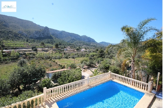 villa-in-Pedreguer-Monte-Solana-II-for-holiday-rental-T-0821-2.webp