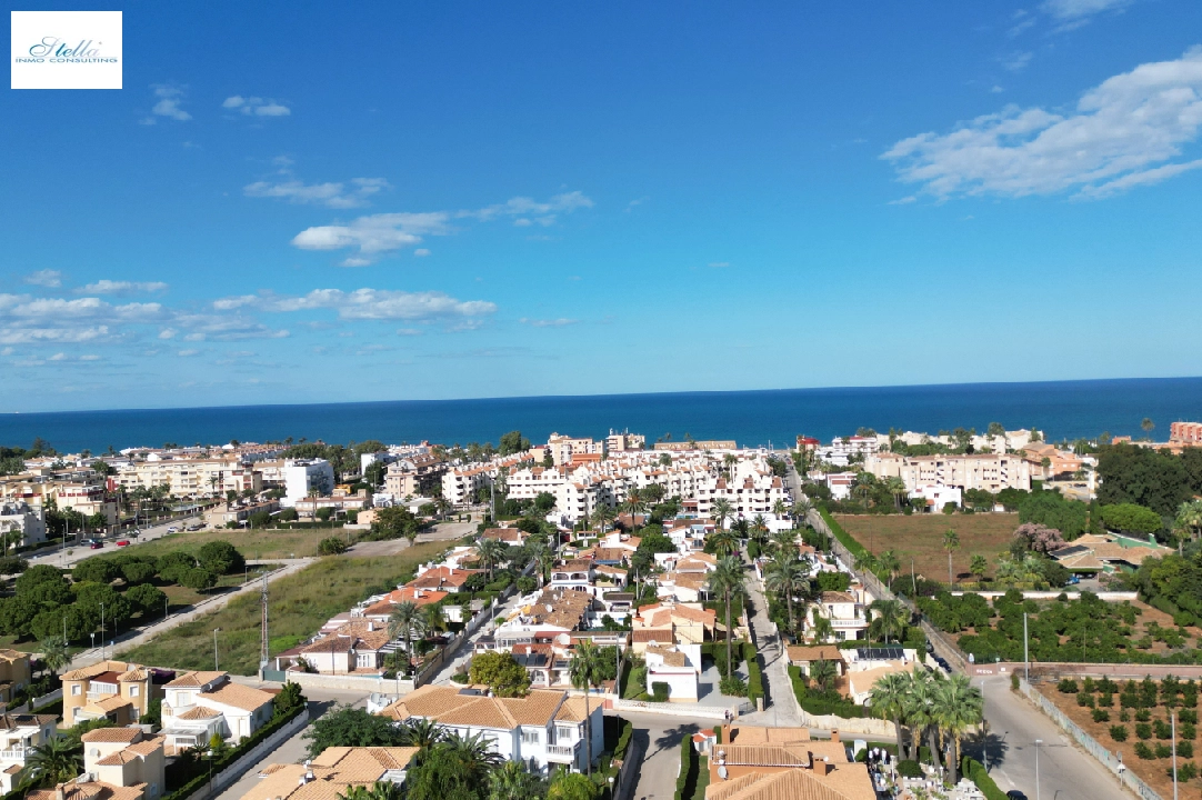 террасный дом in Denia(Las Marinas) на продажу, жилая площадь 98 м², год постройки 2001, состояние аккуратный, + KLIMA, aircondition, 2 спальни, 2 ванная, pool, ref.: T-0222-28