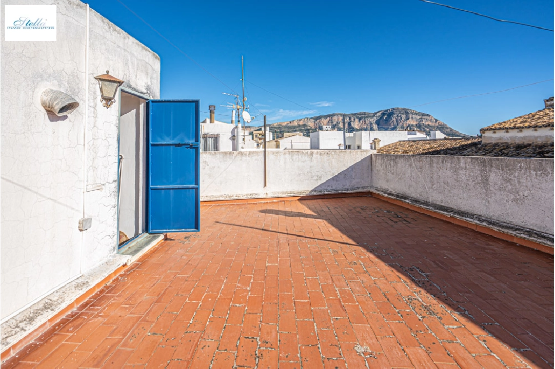 таунхаус in Gata de Gorgos(Centre) на продажу, жилая площадь 136 м², aircondition, поверхности суши 73 м², 4 спальни, 2 ванная, pool, ref.: BP-4170GAT-18