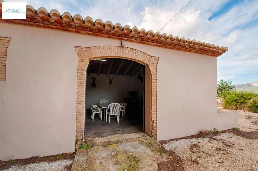 загородный дом in Gata de Gorgos(Campo) на продажу, жилая площадь 450 м², поверхности суши 100000 м², 4 спальни, 2 ванная, ref.: AM-11846DA-3700-45