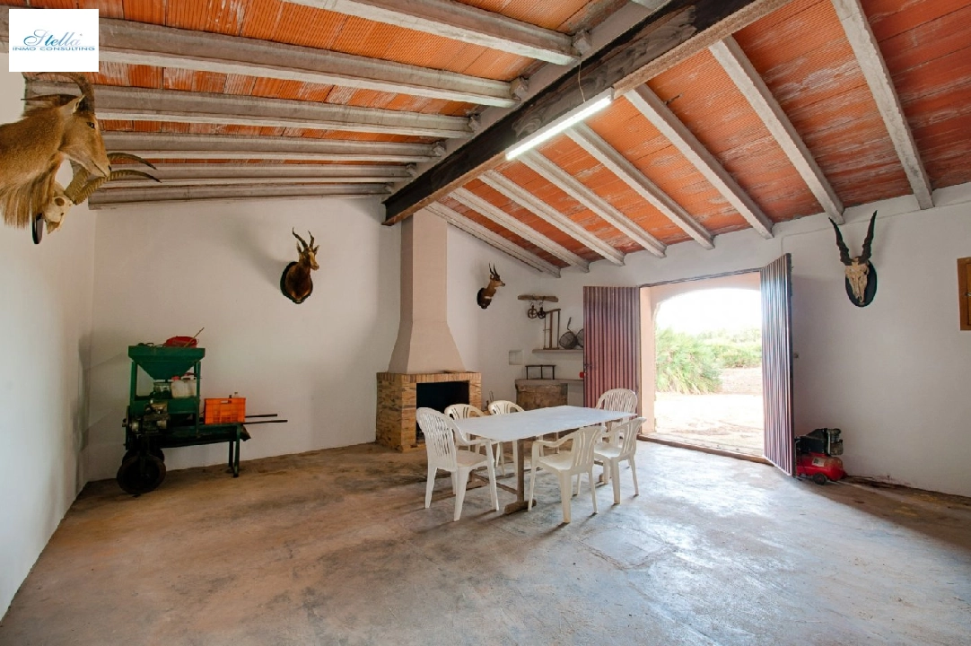 загородный дом in Gata de Gorgos(Campo) на продажу, жилая площадь 450 м², поверхности суши 100000 м², 4 спальни, 2 ванная, ref.: AM-11846DA-3700-46
