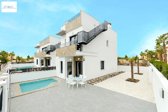 villa-in-Torrevieja-for-sale-HA-TON-176-E02-1.webp