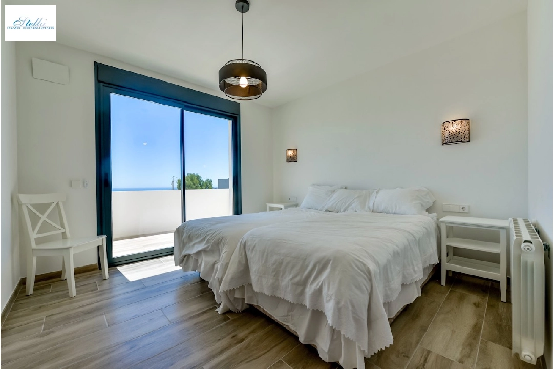 вилла in Moraira(La Sabatera) на продажу, жилая площадь 259 м², aircondition, поверхности суши 811 м², 4 спальни, 3 ванная, pool, ref.: CA-H-1766-AMBI-26