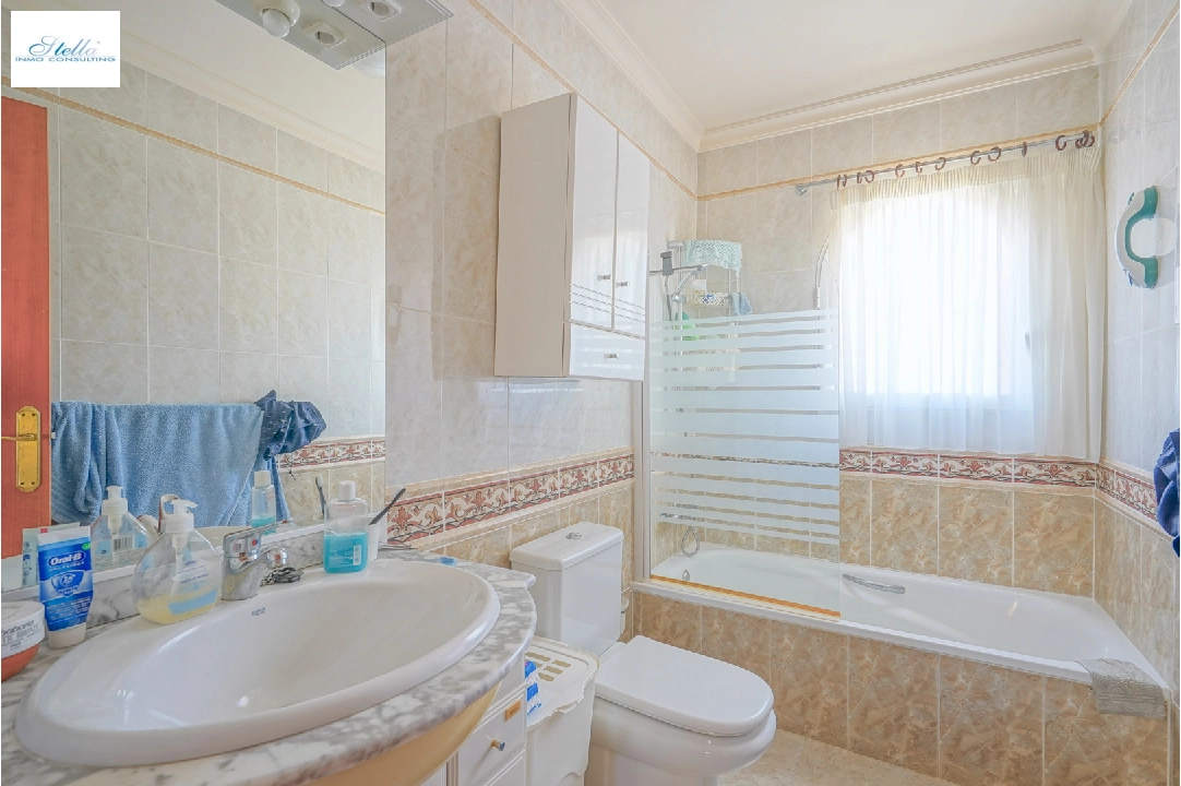 вилла in Benitachell(Les Fonts) на продажу, жилая площадь 250 м², aircondition, поверхности суши 763 м², 6 спальни, 4 ванная, ref.: BP-4406BELL-17