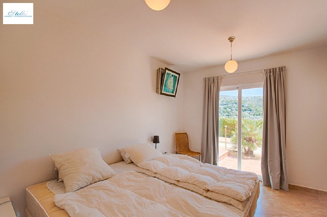 вилла in Moraira на продажу, жилая площадь 270 м², год постройки 2007, aircondition, поверхности суши 797 м², 4 спальни, 3 ванная, pool, ref.: AM-11778DA-32