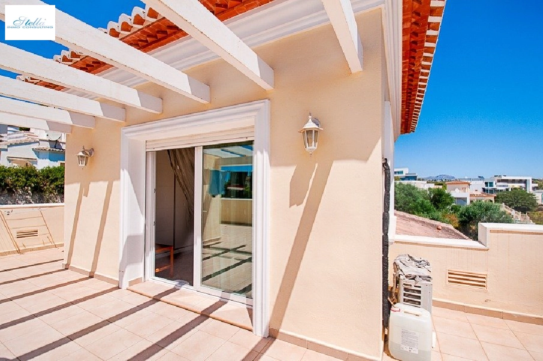 вилла in Moraira на продажу, жилая площадь 270 м², год постройки 2007, aircondition, поверхности суши 797 м², 4 спальни, 3 ванная, pool, ref.: AM-11778DA-27