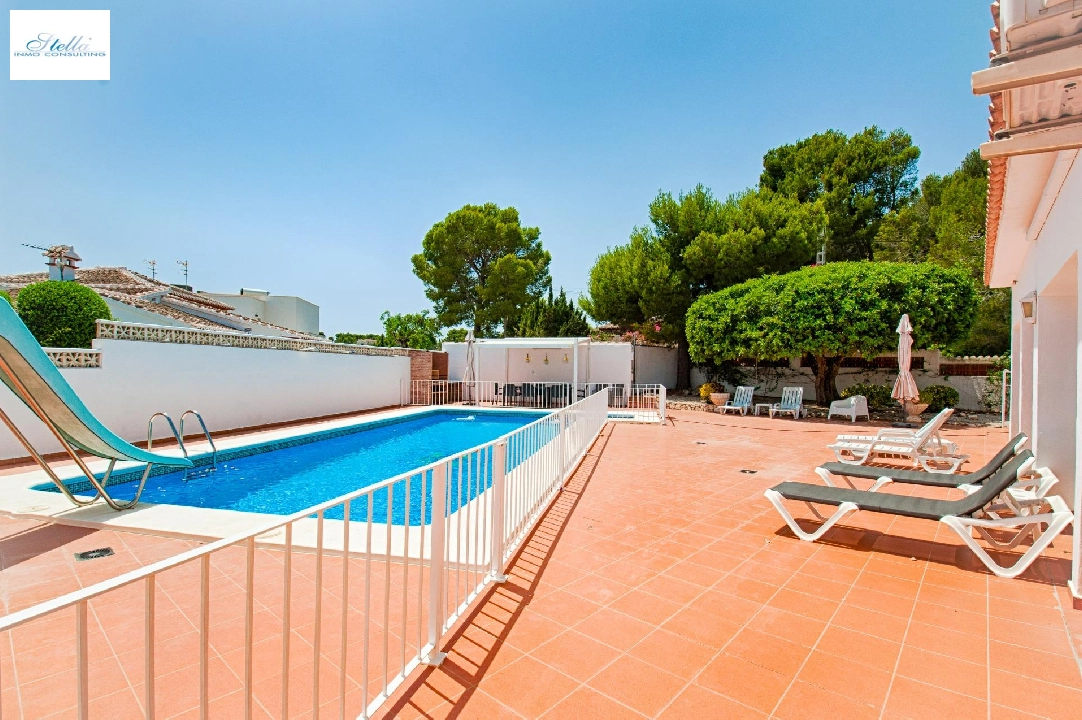 вилла in Moraira на продажу, жилая площадь 176 м², aircondition, поверхности суши 1050 м², 4 спальни, 2 ванная, pool, ref.: AM-12011DA-35