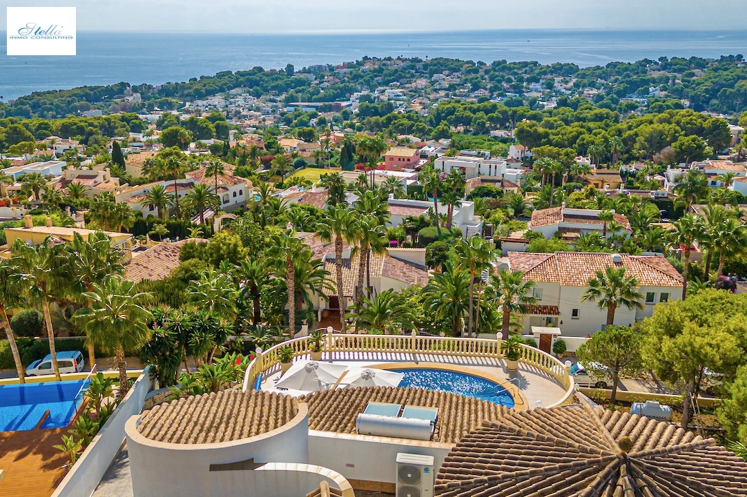 вилла in Moraira(San Jaime) на продажу, жилая площадь 315 м², поверхности суши 1235 м², 4 спальни, 3 ванная, pool, ref.: CA-H-1695-AMB-46