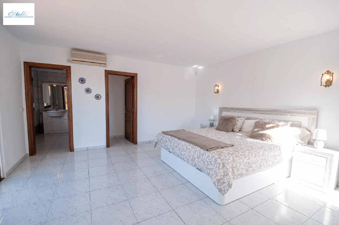 вилла in Calpe(Playa De La Fossa) на продажу, жилая площадь 195 м², aircondition, поверхности суши 500 м², 3 спальни, 3 ванная, pool, ref.: COB-3496-10535-17