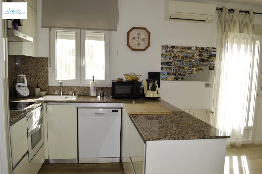 вилла in Denia на продажу, жилая площадь 121 м², aircondition, поверхности суши 623 м², 4 спальни, 2 ванная, pool, ref.: CO-C25935-17